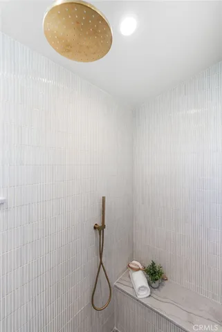 $3,500,000 | 303-5 Fernleaf Avenue, Corona del Mar, CA 92625