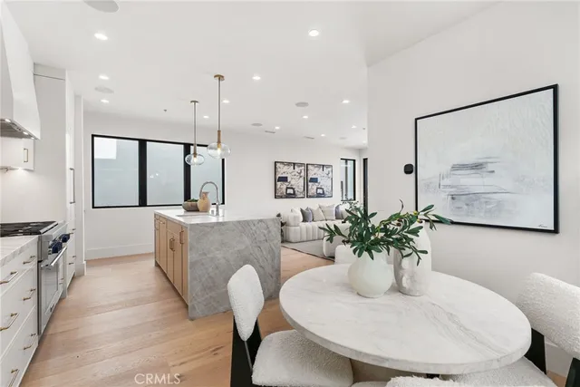 $3,500,000 | 303-5 Fernleaf Avenue, Corona del Mar, CA 92625