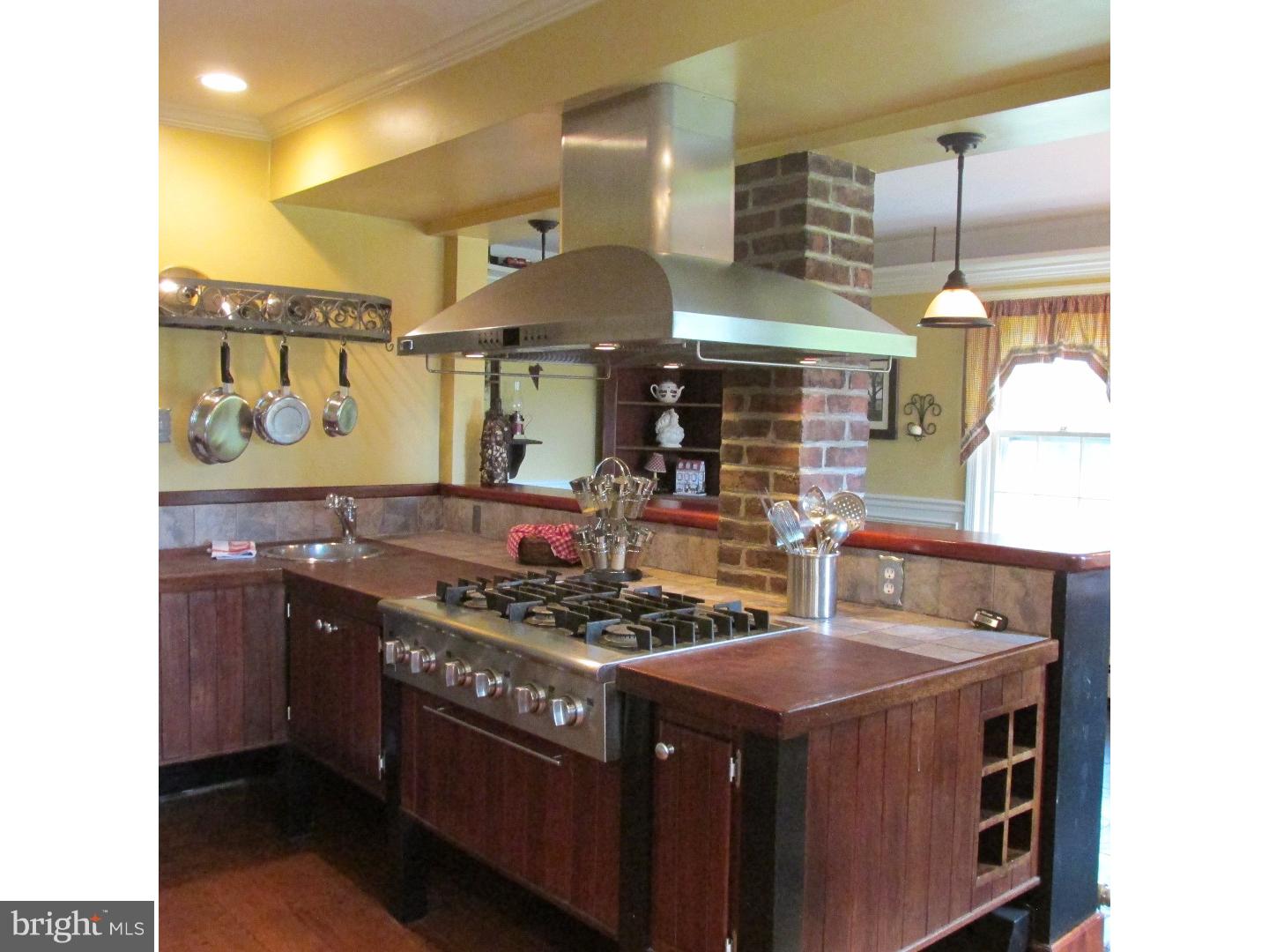 229 Cowpath Road Souderton, PA 18964 - Photo 6 of 22 Kitchen