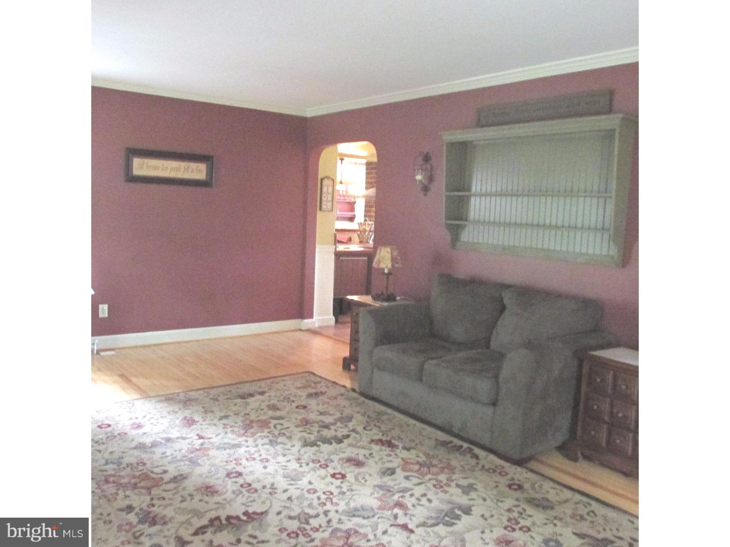 229 Cowpath Road Souderton, PA 18964 - Photo 9 of 22 Living Room