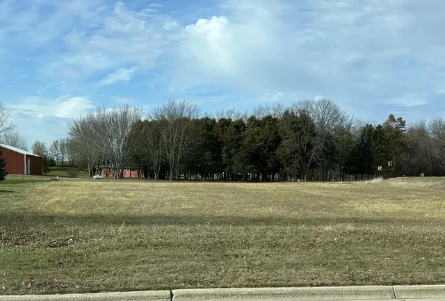 $35,000 | 1629 Seath Drive, Albert Lea, MN 56007