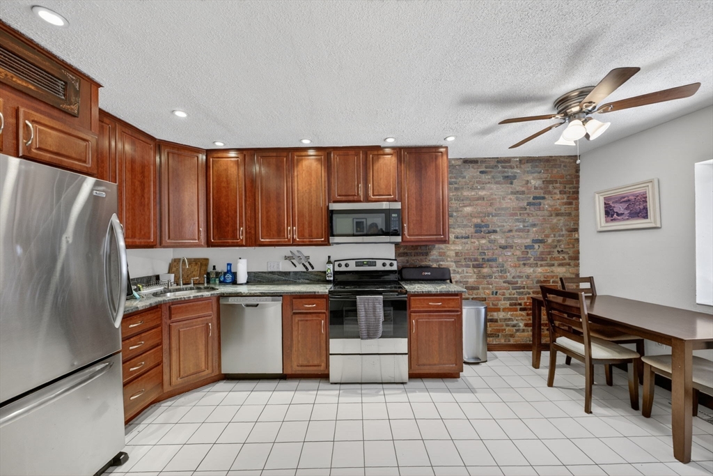 8 Wiget Street, Unit 1 Boston, MA 02113 - Photo 8 of 18