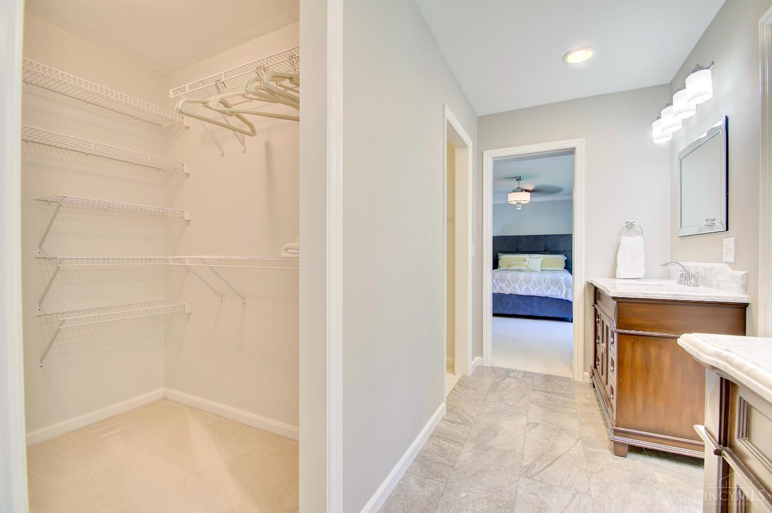 5995 Drake Road Cincinnati, OH 45243 - Photo 40 of 80