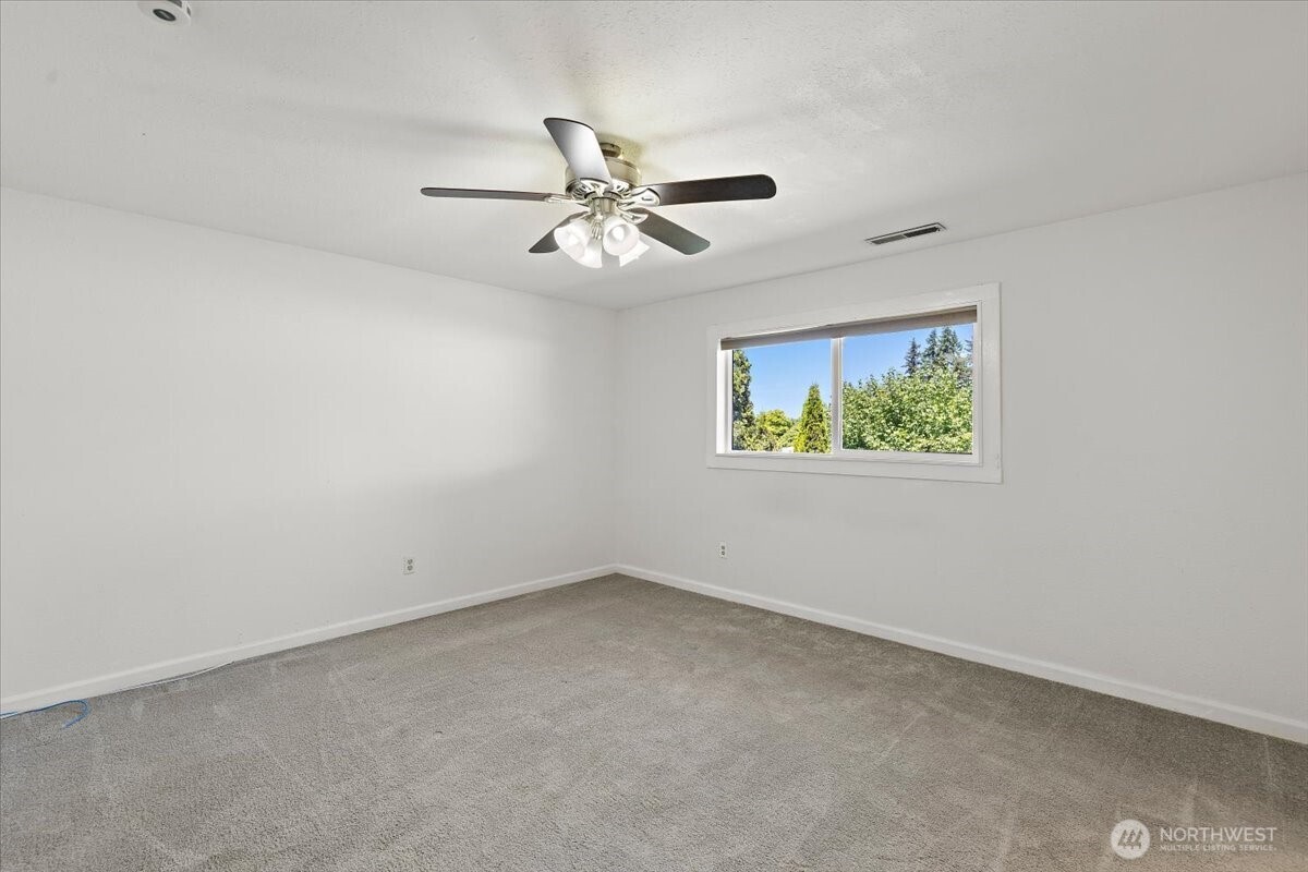 2802 Northeast 23rd Place Renton, WA 98056 - Photo 21 of 26