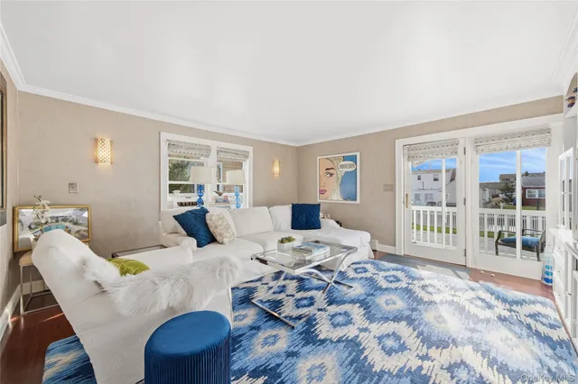 $799,990 | 38 Bayside Place, Amityville, NY 11701