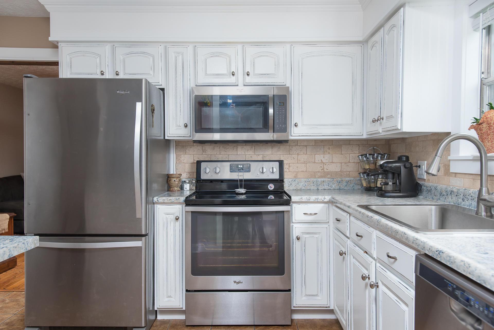 208 Somerset Road Delaware, OH 43015 - Photo 13 of 30 Gallery Image 13