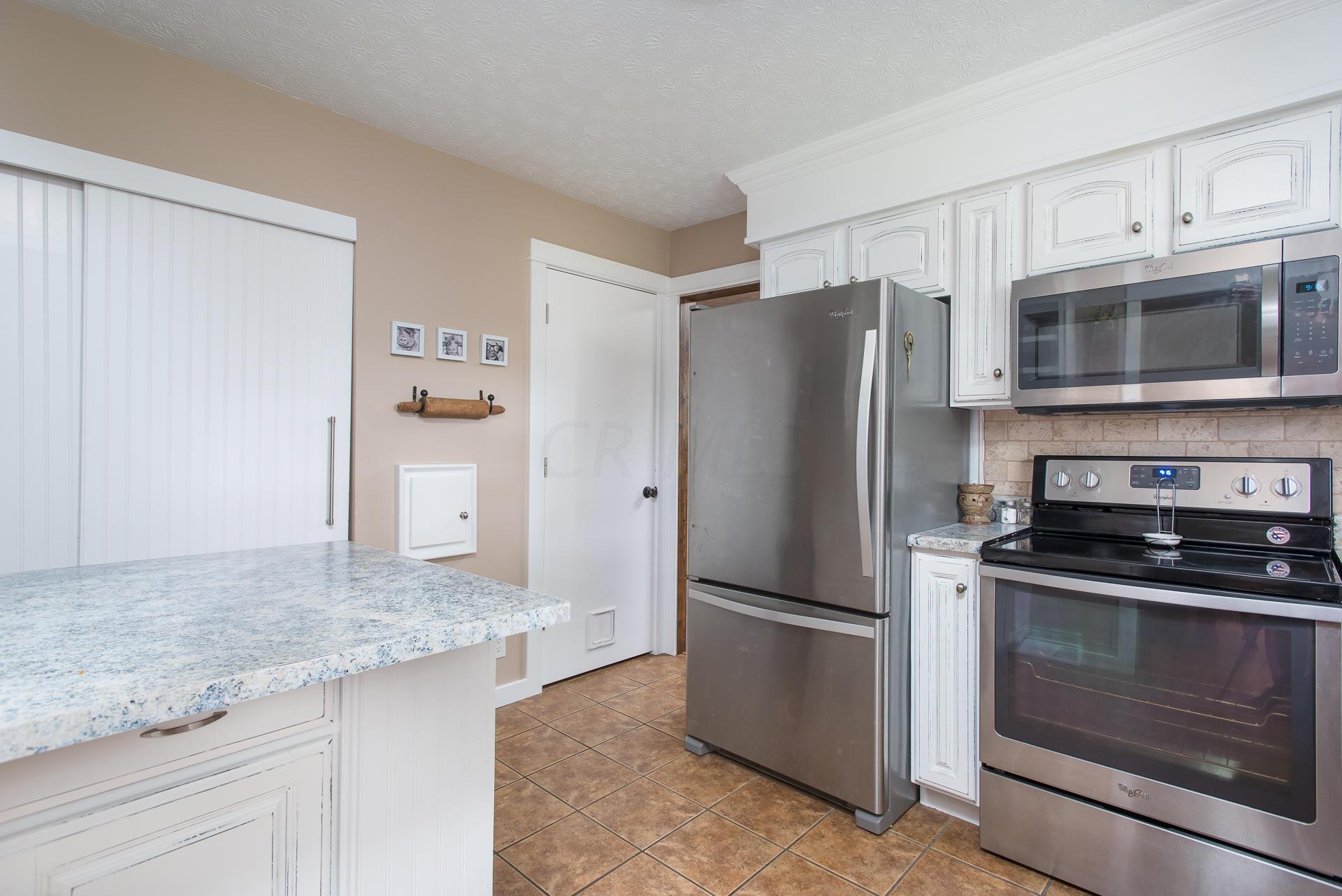 208 Somerset Road Delaware, OH 43015 - Photo 14 of 30 Gallery Image 14