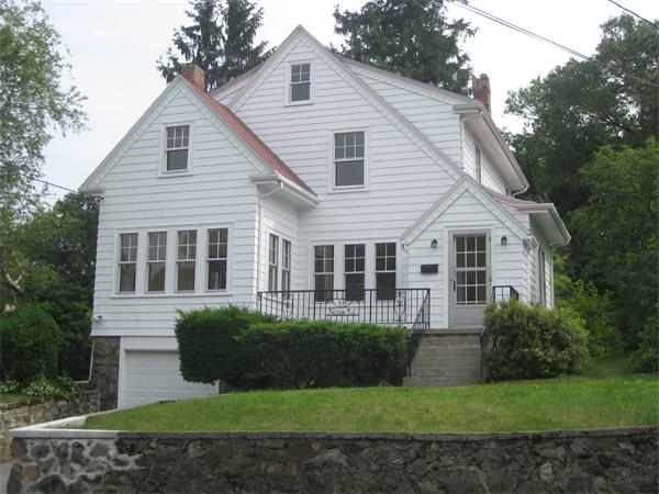 60 Nason Road Swampscott, MA 01907 - Photo 2 of 18 Gallery Image 2