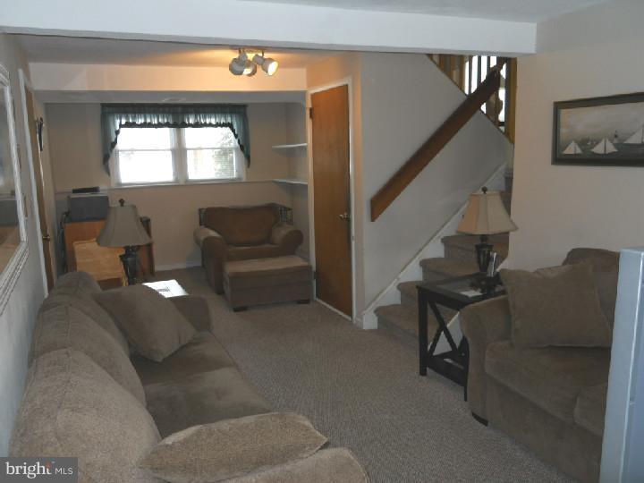 118 McIntosh Road Cherry Hill, NJ 08003 - Photo 12 of 25 Family Room