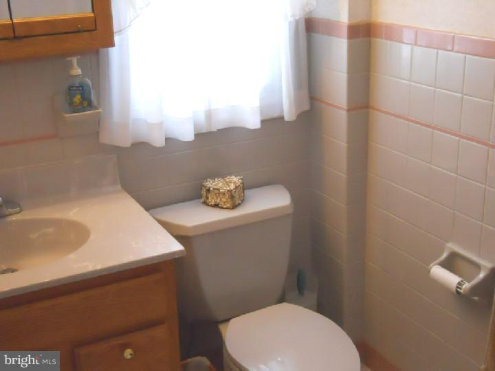 118 McIntosh Road Cherry Hill, NJ 08003 - Photo 17 of 25 Master Bathroom