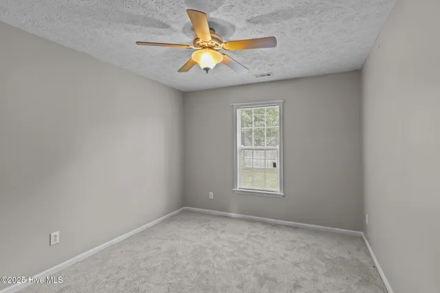 $2,000 | 300 Foxhall Road, Newport, NC 28570