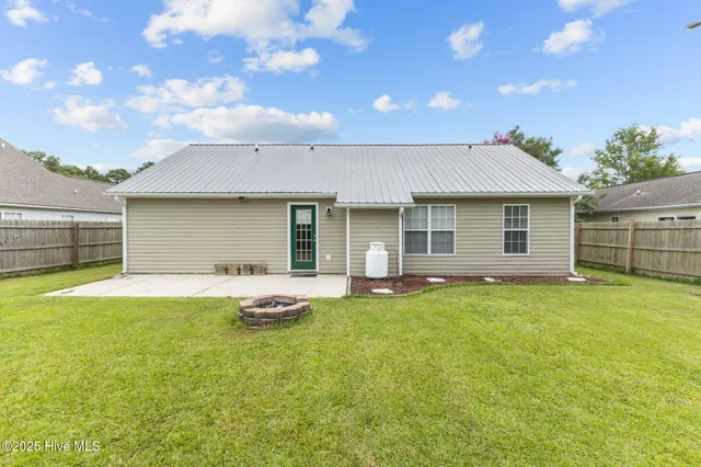 $2,000 | 300 Foxhall Road, Newport, NC 28570