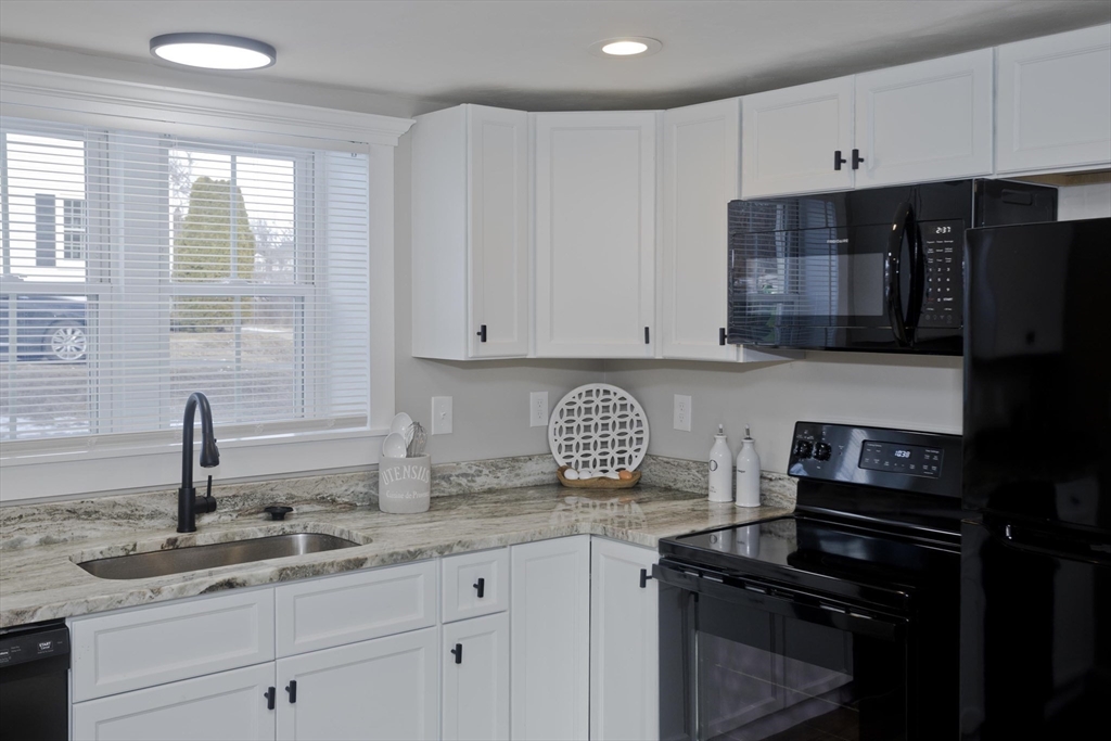 61 Hastings Road Southwick, MA 01077 - Photo 13 of 40 Gallery Image 13