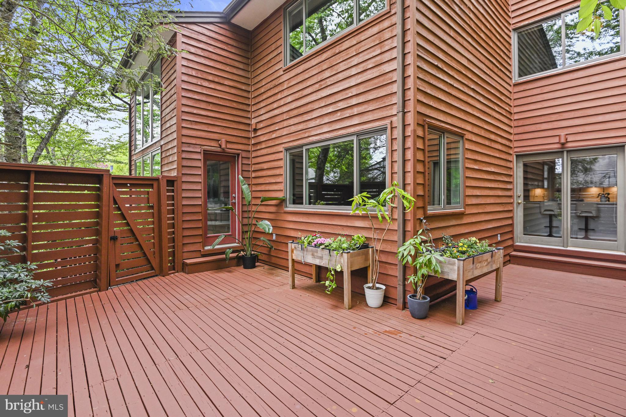 2109 South Bay Lane Reston, VA 20191 - Photo 51 of 63 Deck