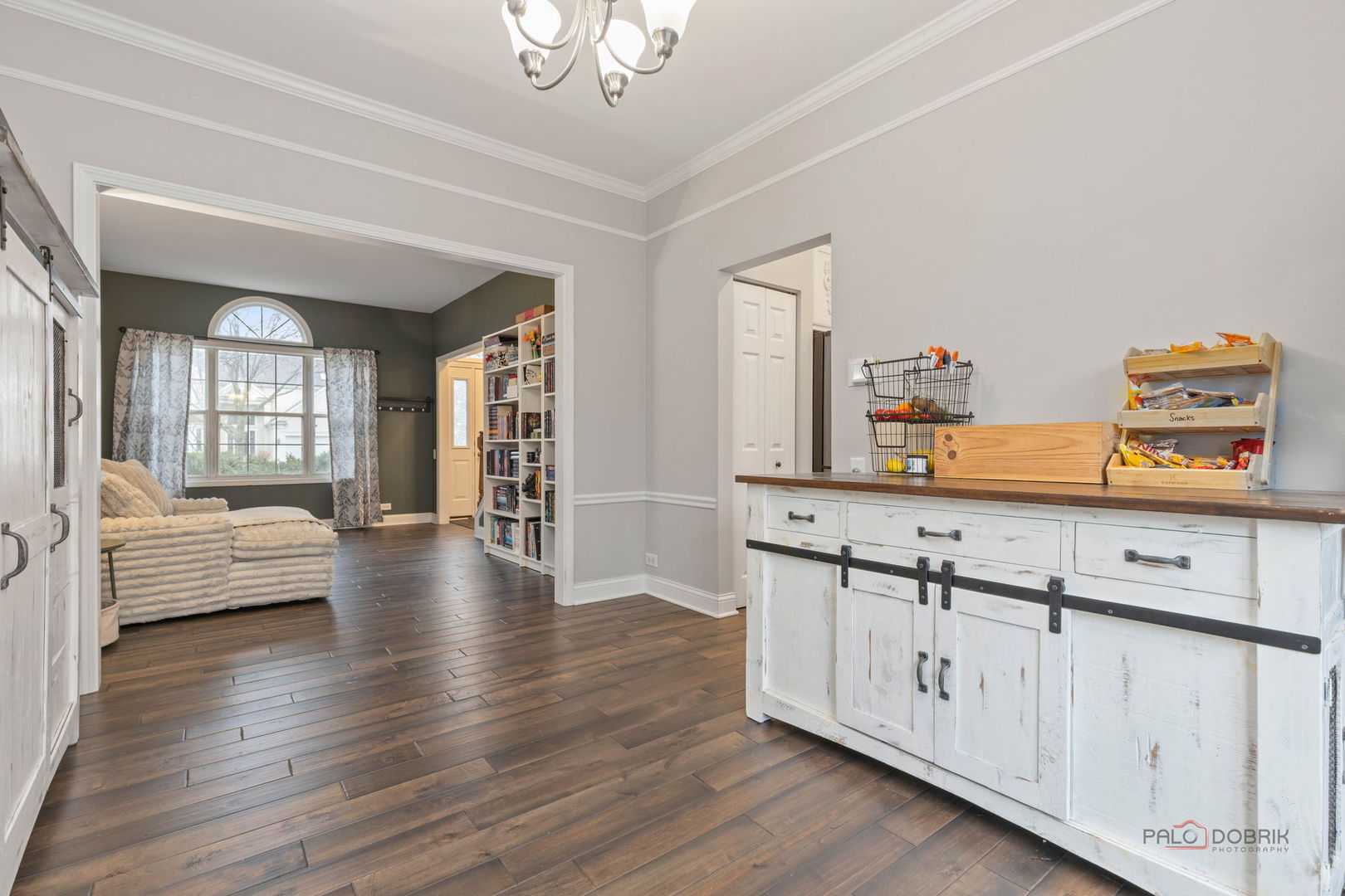 943 Chesapeake Boulevard Grayslake, IL 60030 - Photo 12 of 46