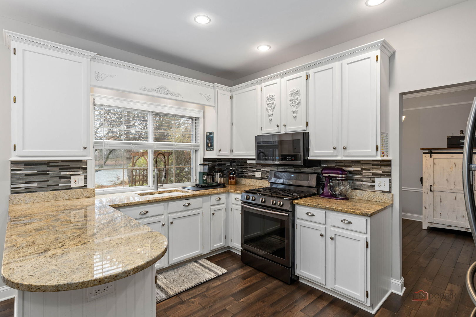 943 Chesapeake Boulevard Grayslake, IL 60030 - Photo 18 of 46