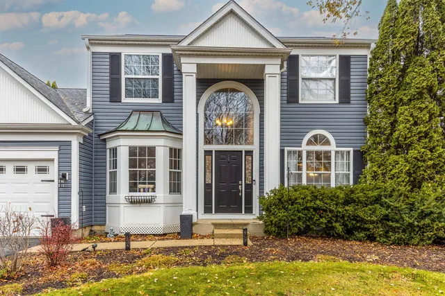 $439,900 | 943 Chesapeake Boulevard, Grayslake, IL 60030