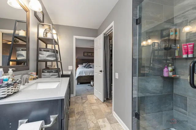 $439,900 | 943 Chesapeake Boulevard, Grayslake, IL 60030