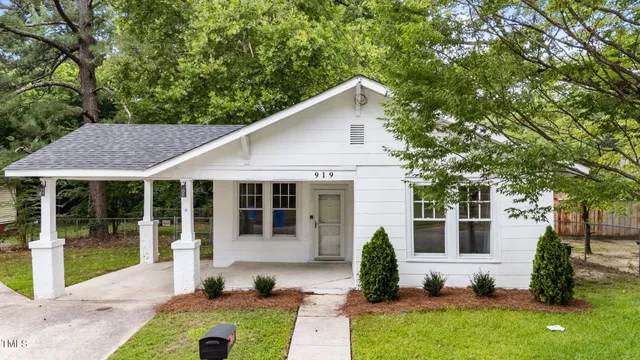 $173,000 | 919 College Circle North, Wilson, NC 27893