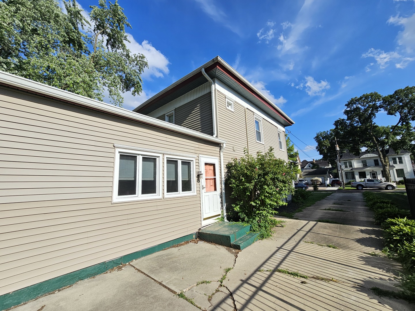 320 Congress Street Ottawa, IL 61350 - Photo 5 of 26 Gallery Image 5