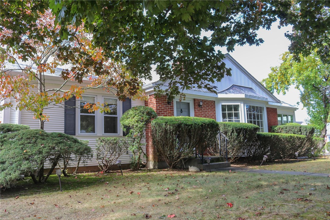 25 Red Gate Road Cumberland, RI 02864 - Photo 3 of 44