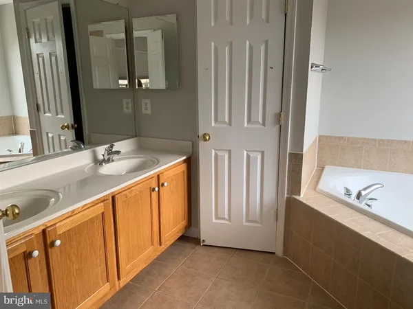 $3,200 | 6209 Toledo Place, Haymarket, VA 20169