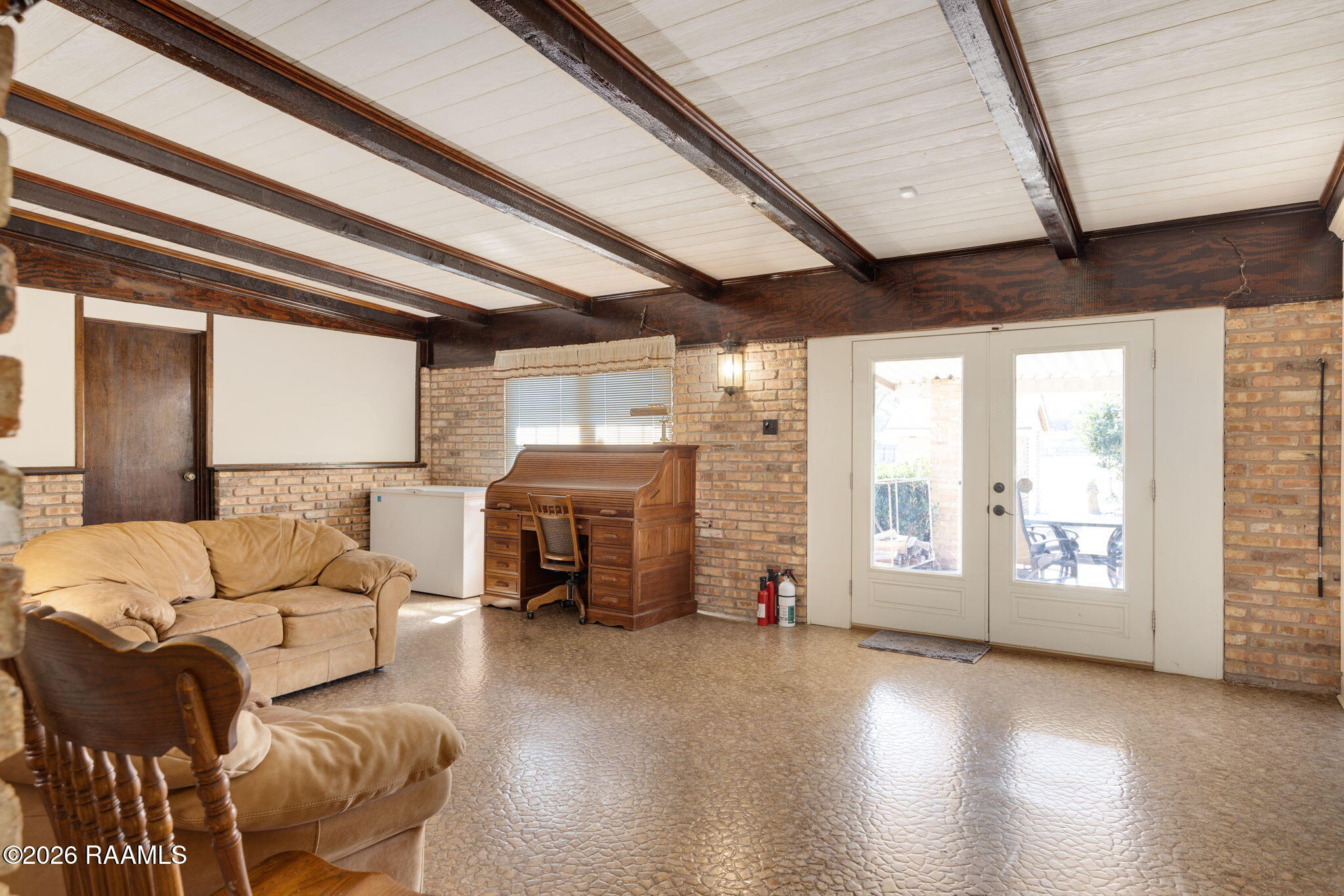 350 Teljean Road Lafayette, LA 70503 - Photo 16 of 37 Sunroom