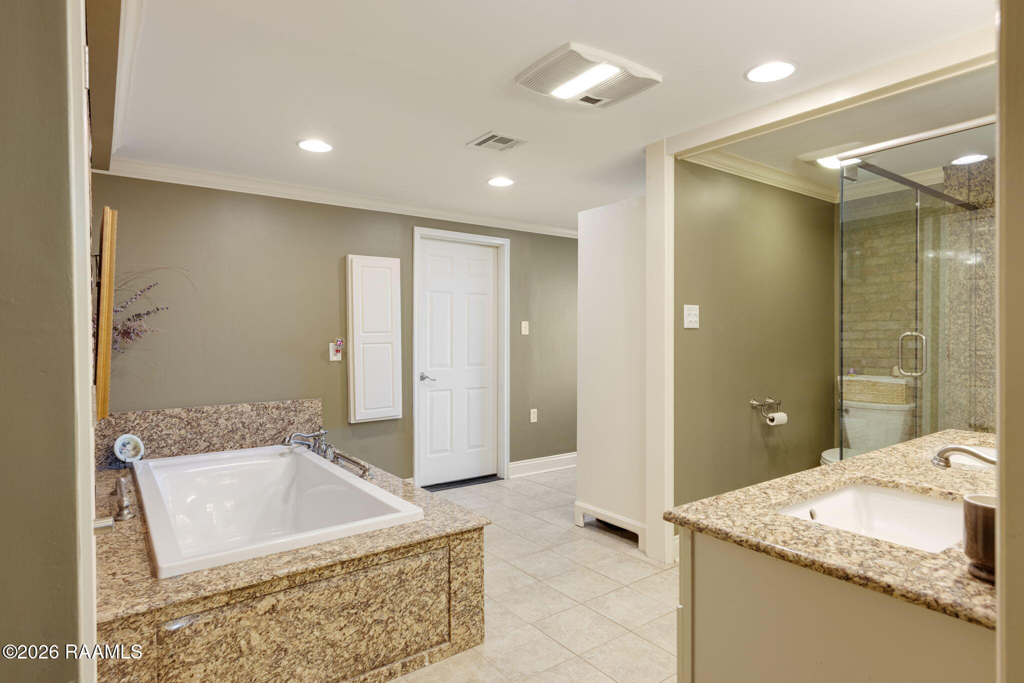 350 Teljean Road Lafayette, LA 70503 - Photo 23 of 37 primary bathroom