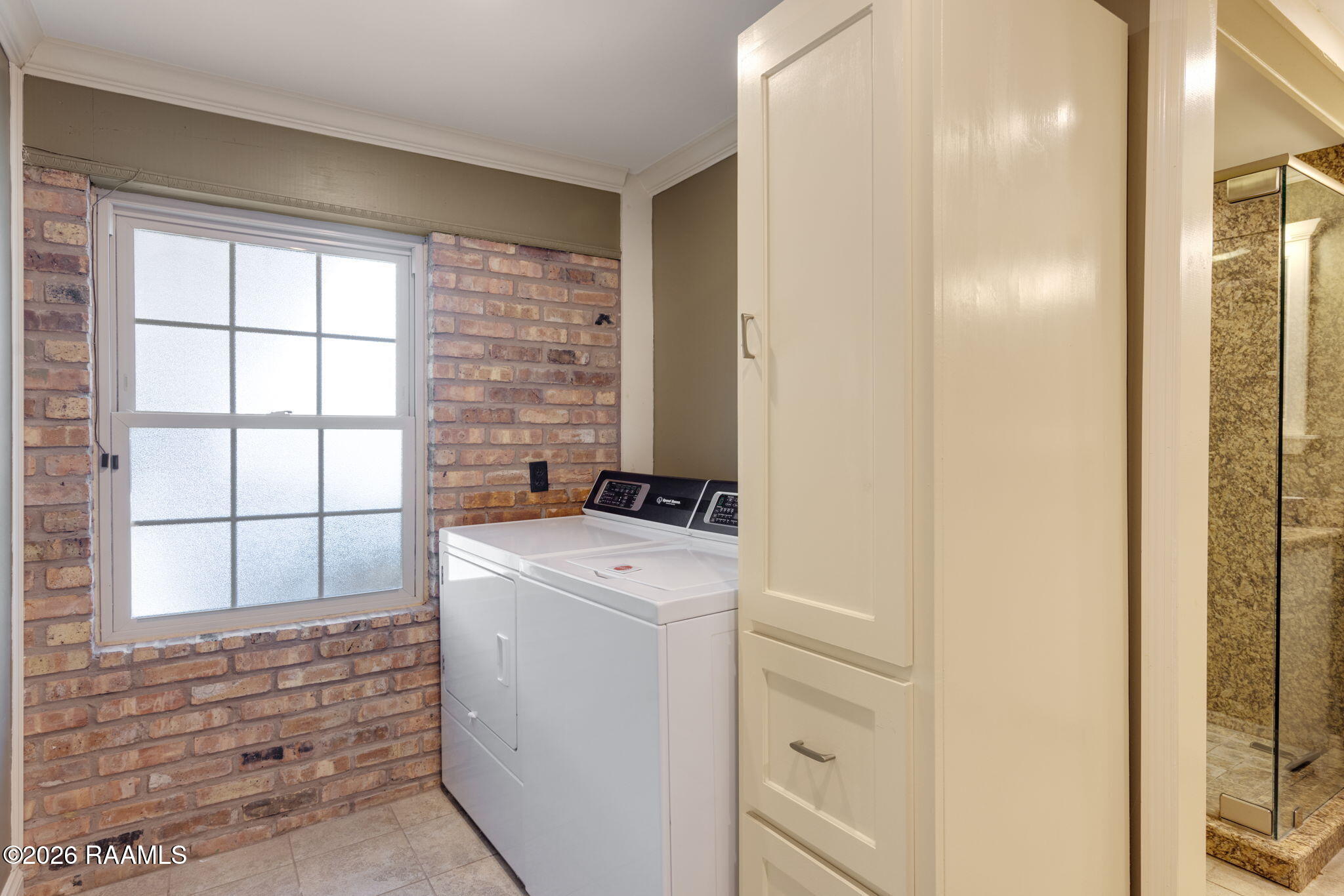 350 Teljean Road Lafayette, LA 70503 - Photo 25 of 37 laundry room