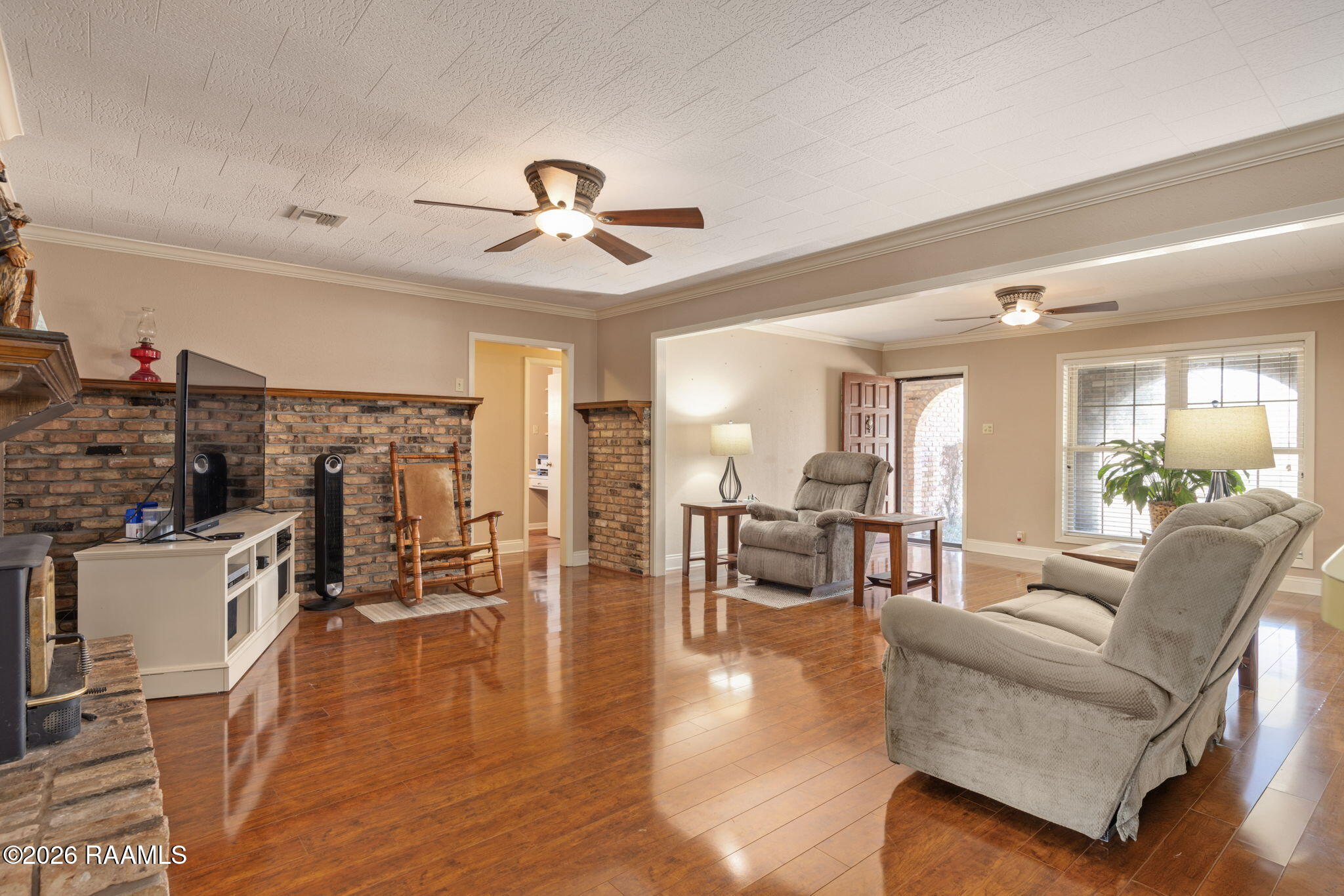 350 Teljean Road Lafayette, LA 70503 - Photo 8 of 37 living room