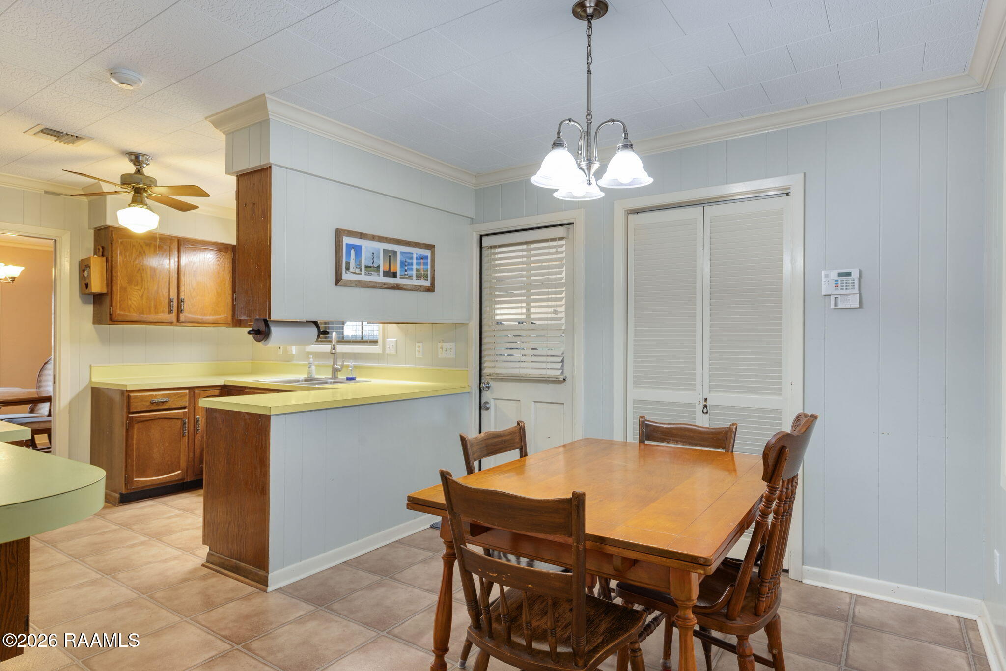 350 Teljean Road Lafayette, LA 70503 - Photo 9 of 37 breakfast nook