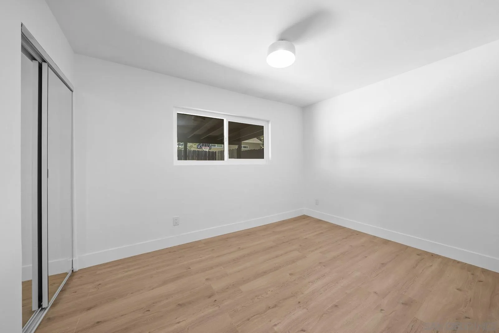 865 Banock Street Spring Valley, CA 91977 - Photo 16 of 33 Gallery Image 16