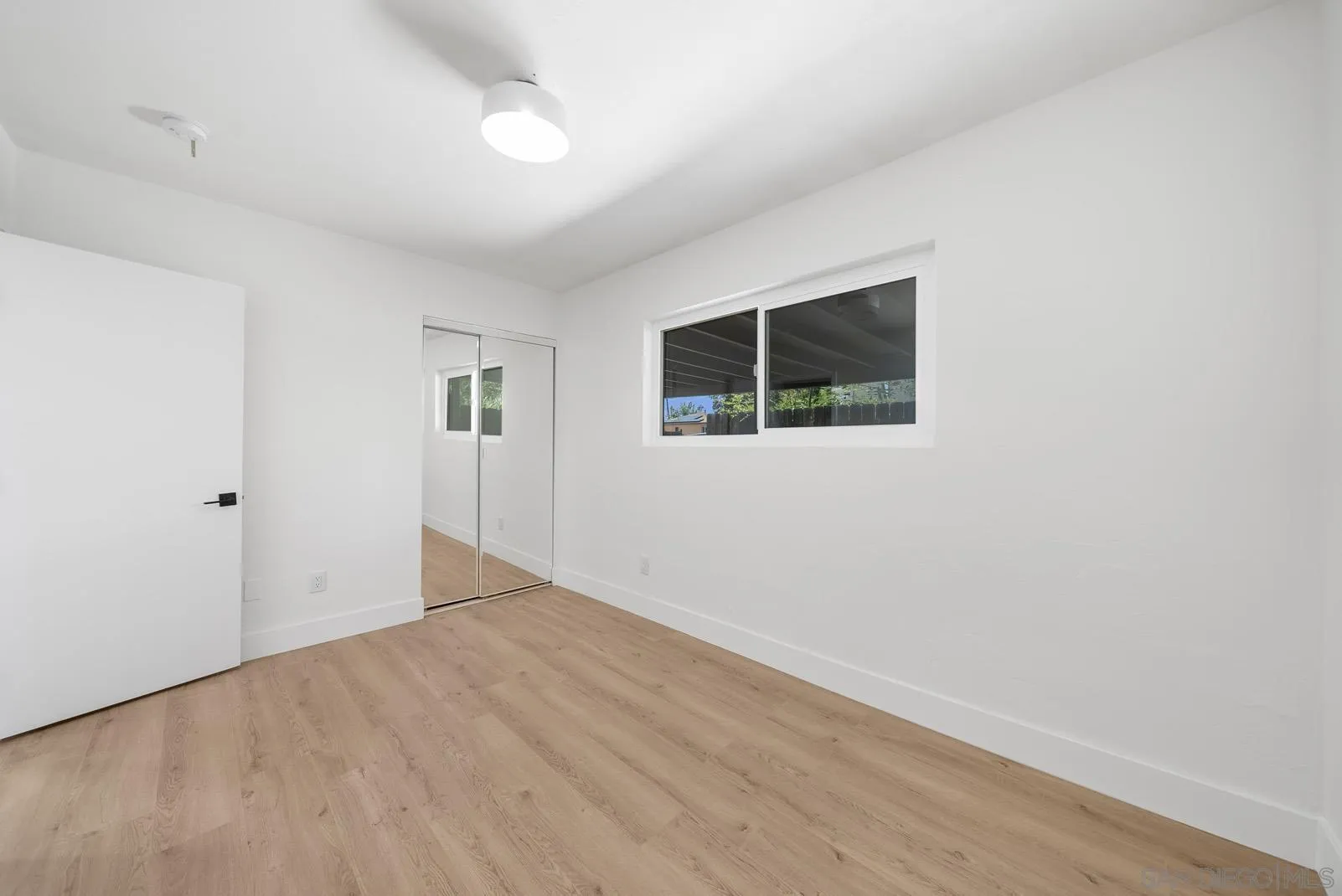 865 Banock Street Spring Valley, CA 91977 - Photo 17 of 33 Gallery Image 17