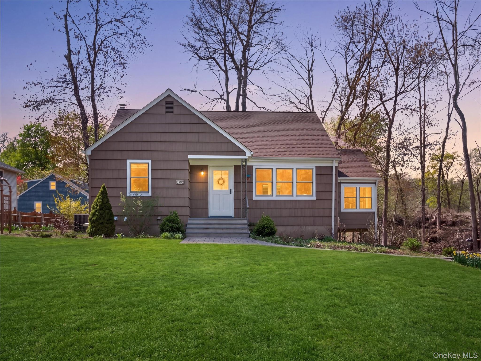 98 Greenbush Road Tappan, NY 10983 - Photo 2 of 33