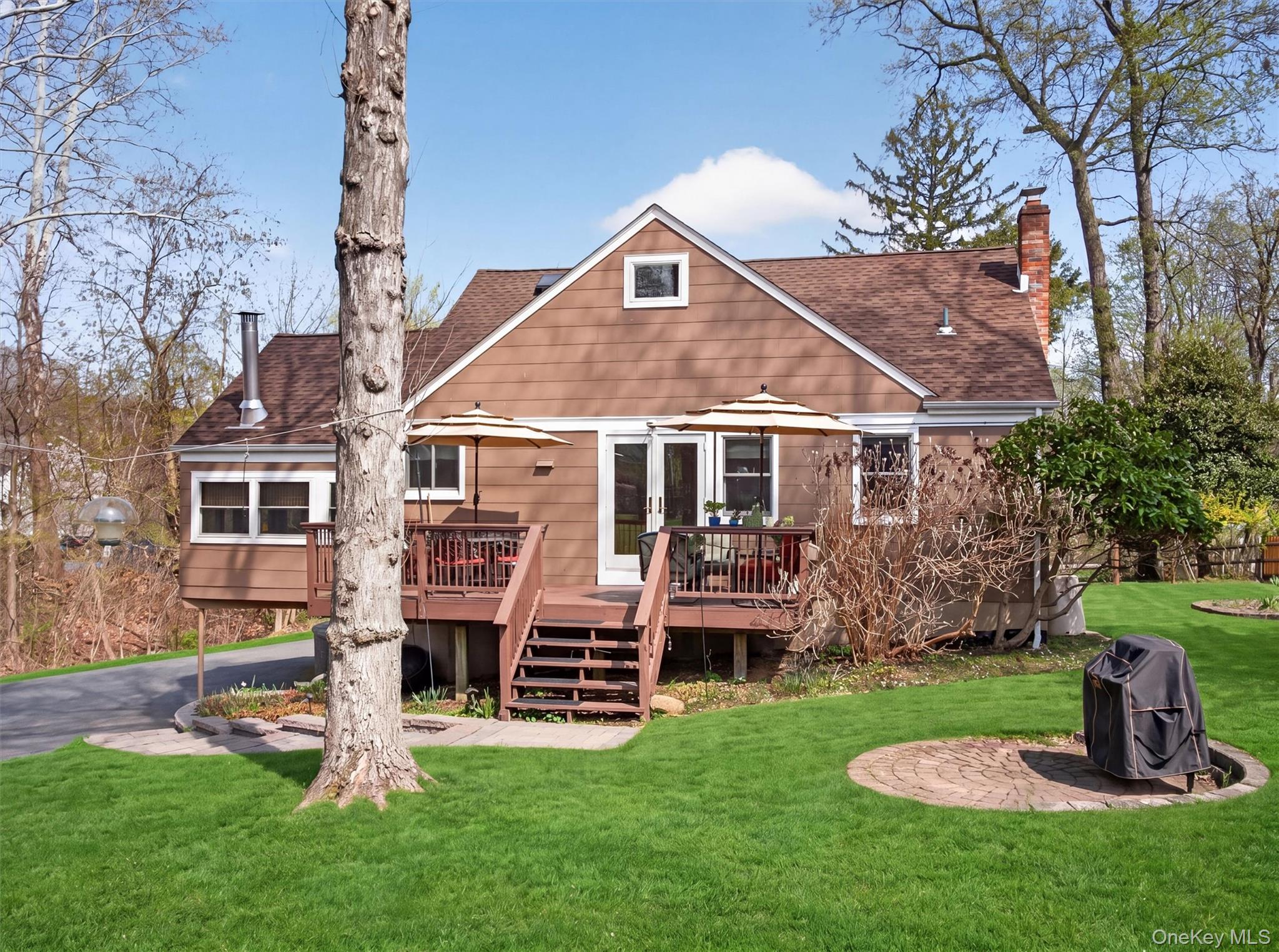 98 Greenbush Road Tappan, NY 10983 - Photo 26 of 33