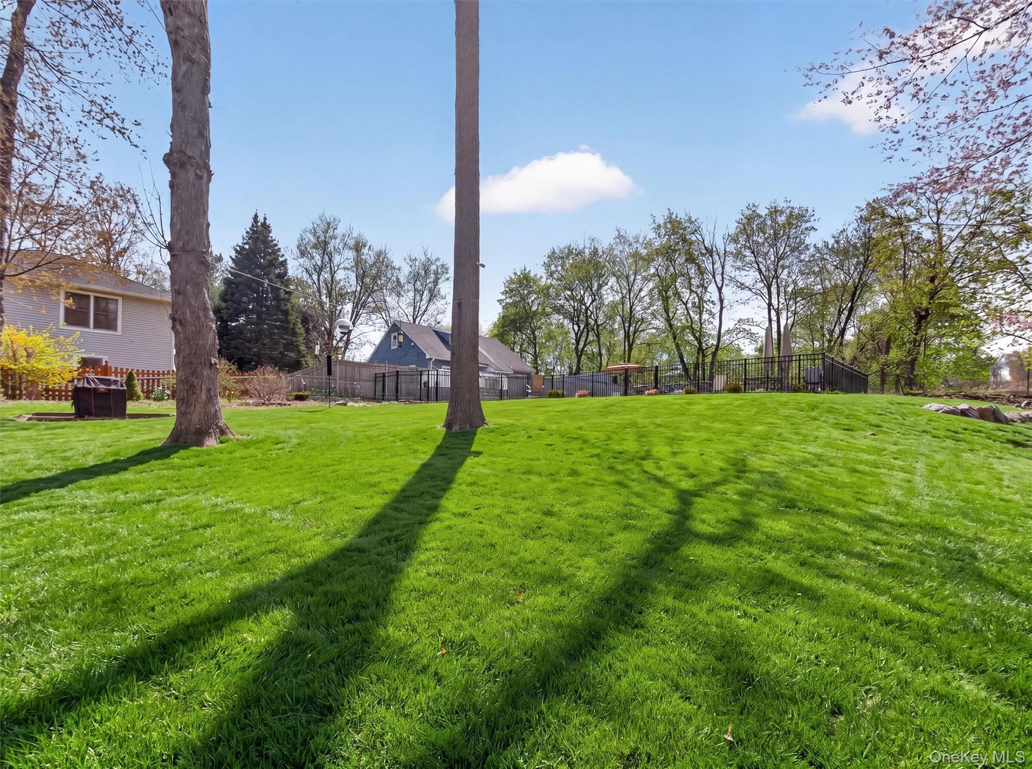 98 Greenbush Road Tappan, NY 10983 - Photo 29 of 33