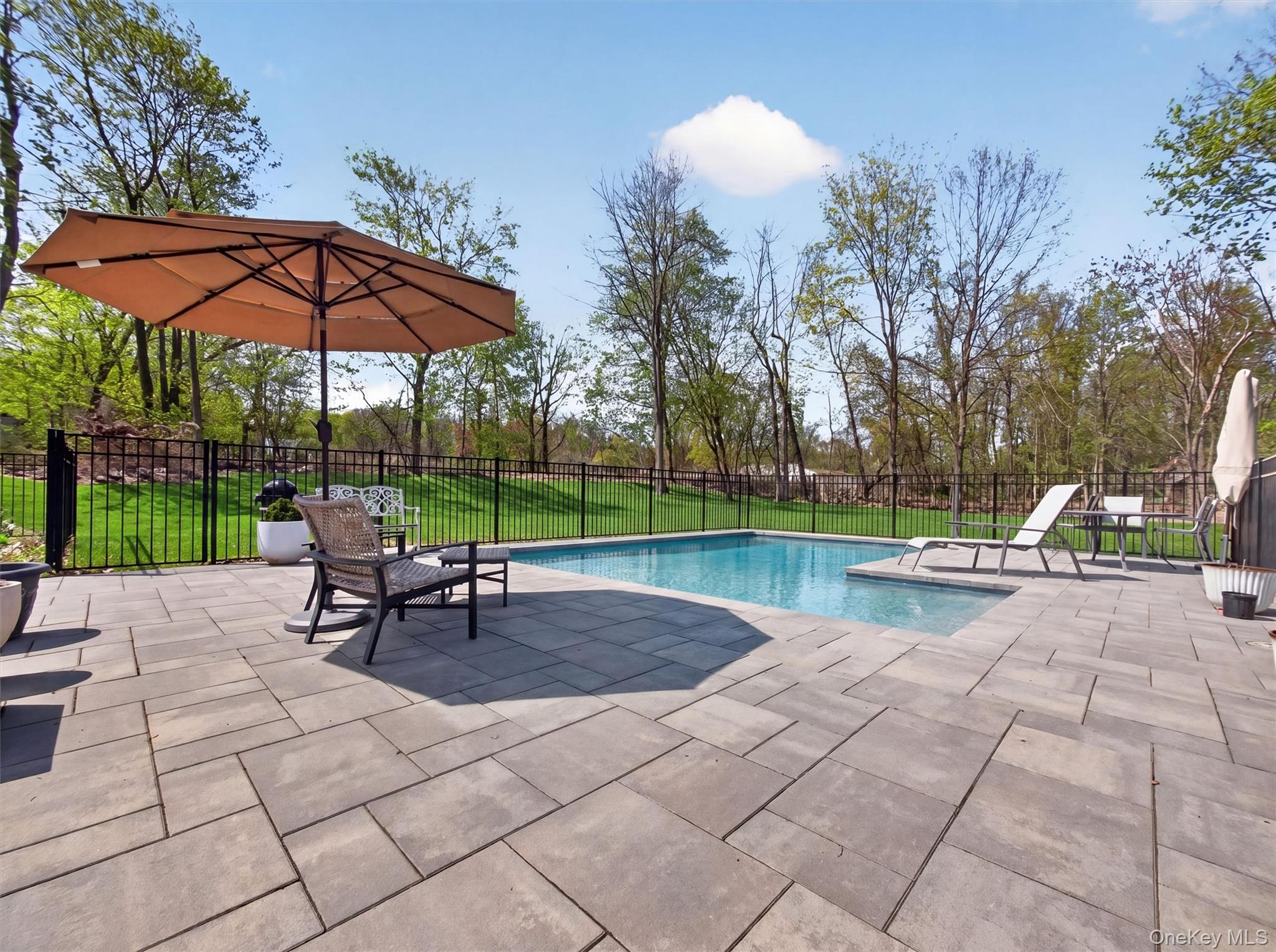 98 Greenbush Road Tappan, NY 10983 - Photo 3 of 33
