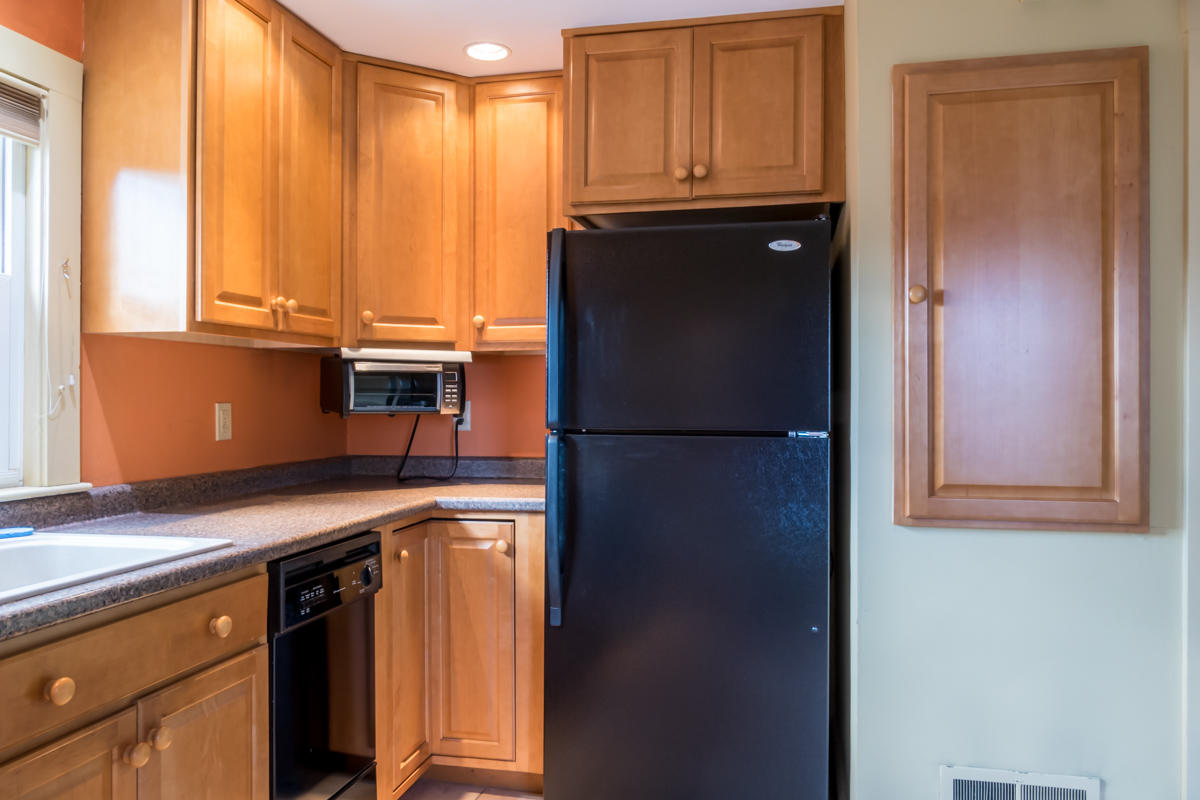 70 Torrey Street Portland, ME 04103 - Photo 5 of 41 13-Kitchen (3 of 5)