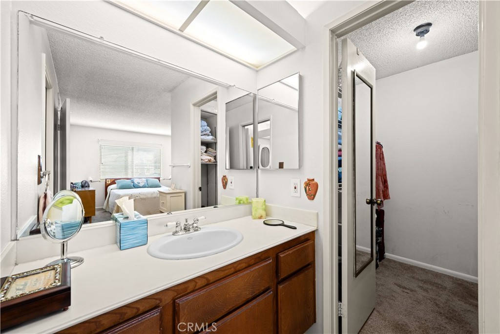 23 Country Mile Road Pomona, CA 91766 - Photo 27 of 36 Gallery Image 27