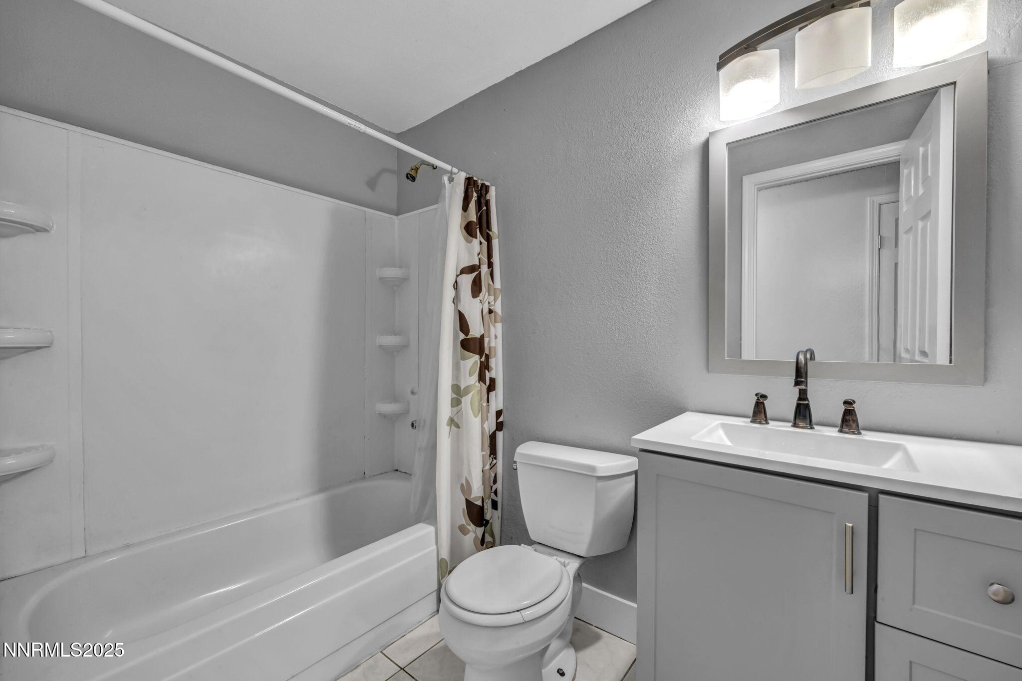 4405 Mesa Grande Court Reno, NV 89502 - Photo 23 of 38 4405-mesa-grande-ct-49