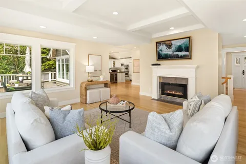 $2,898,000 | 10030 Northeast 110th Street, Kirkland, WA 98033