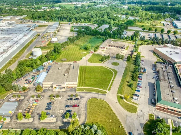 $250,000 | 7608 East Michigan Avenue, Saline, MI 48176