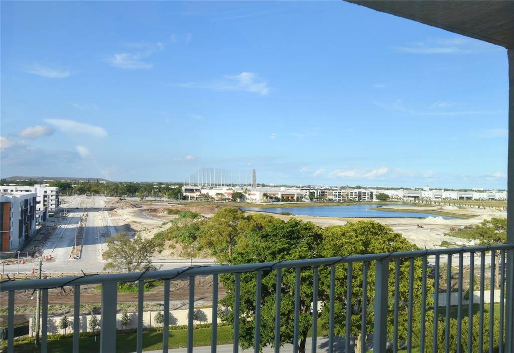 2238 North Cypress Bend Drive, Unit 902 Pompano Beach, FL 33069 - Photo 3 of 41