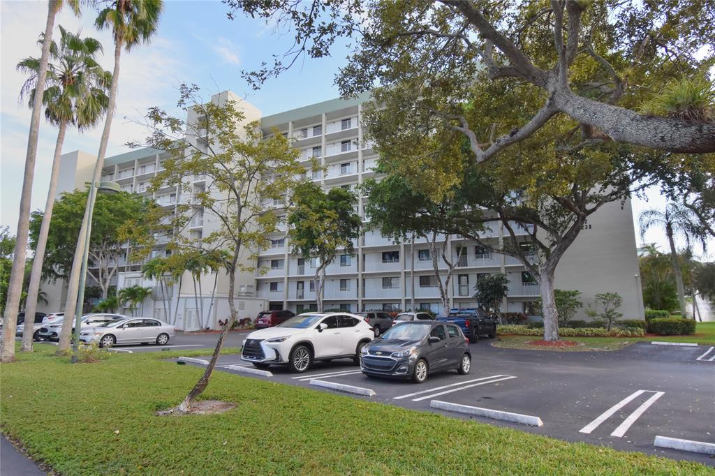 2238 North Cypress Bend Drive, Unit 902 Pompano Beach, FL 33069 - Photo 40 of 41