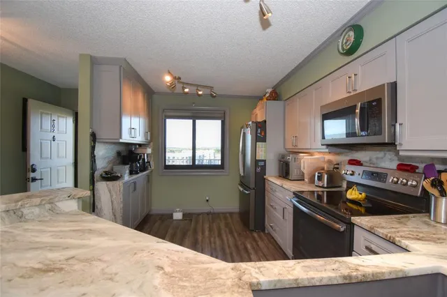 $2,600 | 2238 North Cypress Bend Drive, Unit 902, Pompano Beach, FL 33069