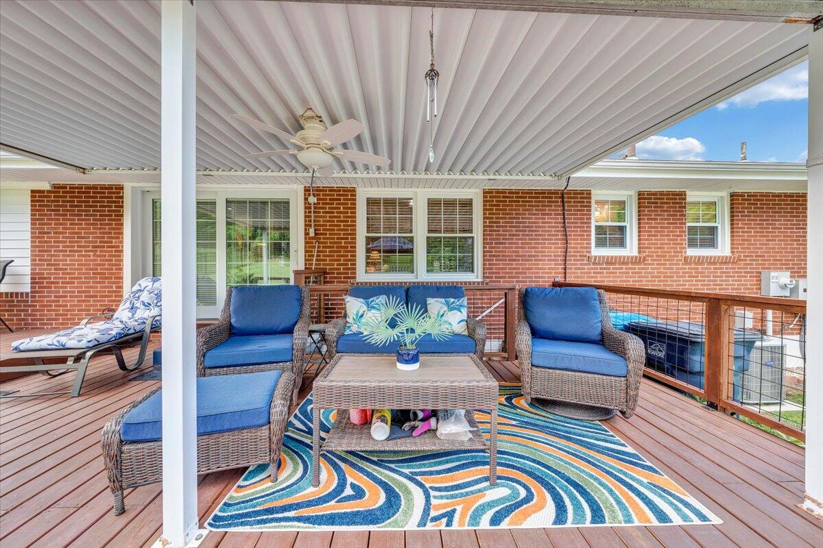 2739 Grandin Road Southwest Roanoke, VA 24015 - Photo 37 of 55 37-MIB03261