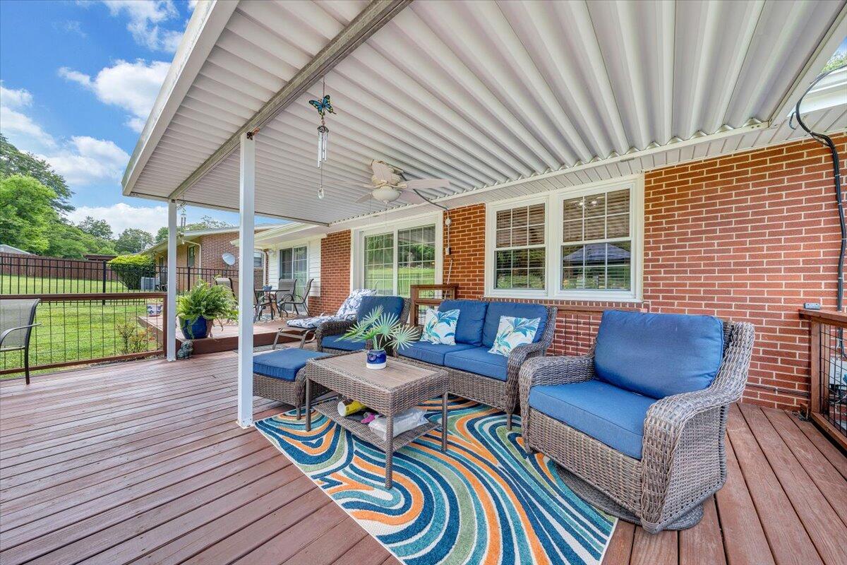 2739 Grandin Road Southwest Roanoke, VA 24015 - Photo 38 of 55 38-MIB03264
