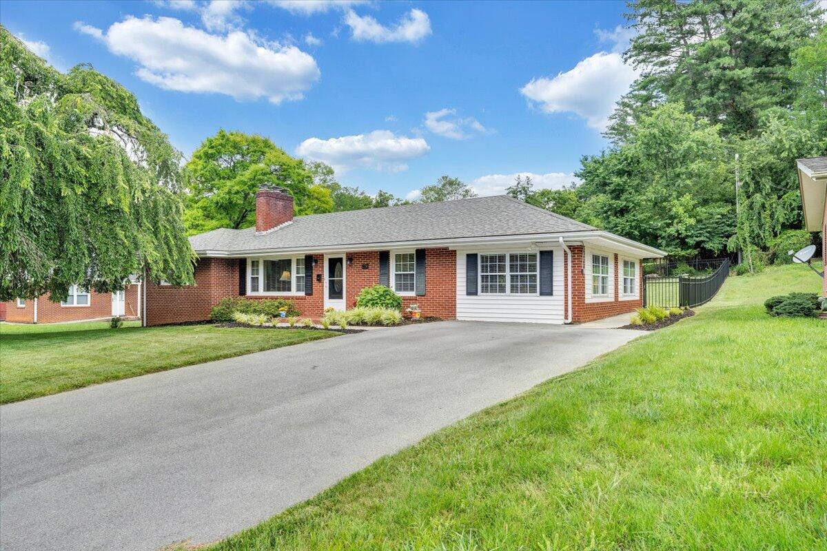 2739 Grandin Road Southwest Roanoke, VA 24015 - Photo 49 of 55 49-MIB03300
