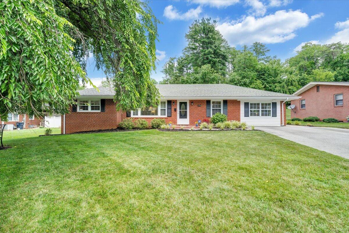 2739 Grandin Road Southwest Roanoke, VA 24015 - Photo 51 of 55 51-MIB03306