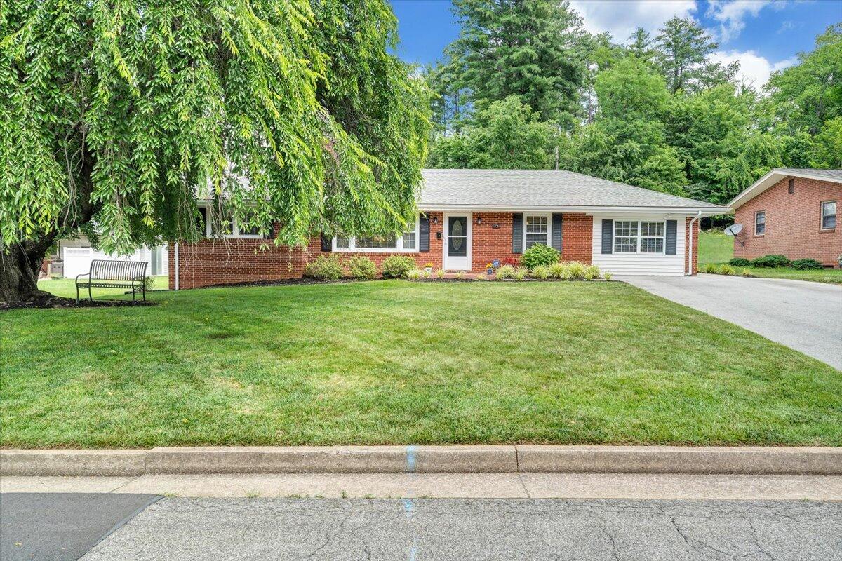 2739 Grandin Road Southwest Roanoke, VA 24015 - Photo 52 of 55 52-MIB03309